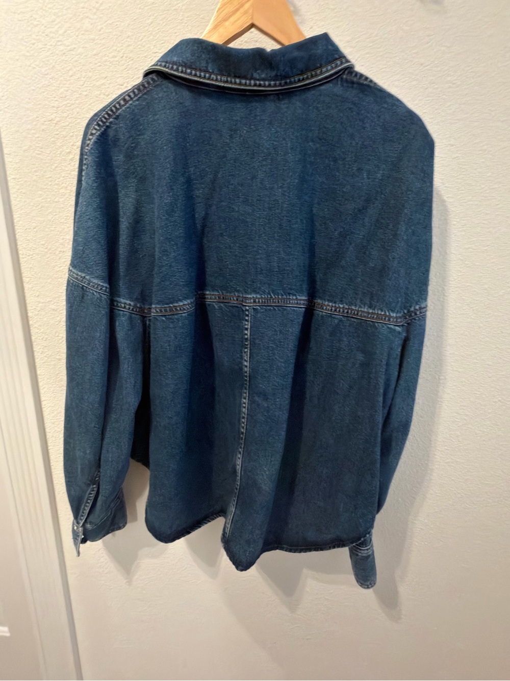 Frame Cropped Flowy Shirt - Picture 4 of 4